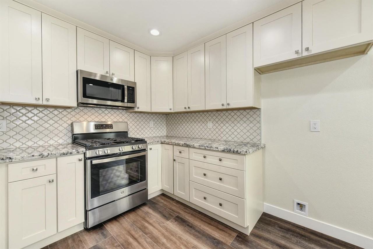 6333 Aslin Way - Photo 7 of 21