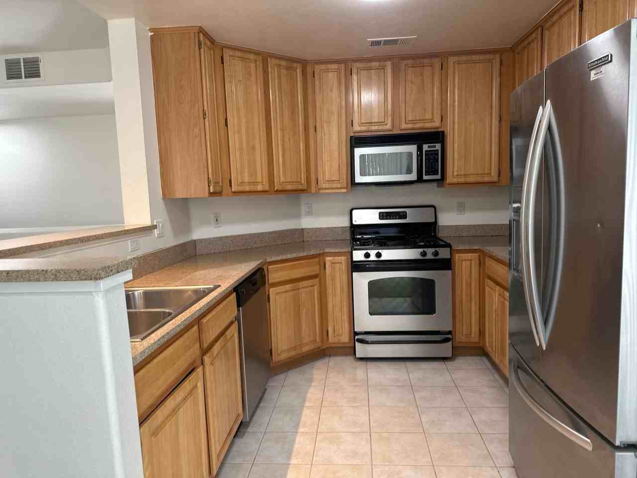 900 S Meadows Pkwy #511 - Photo 5 of 12