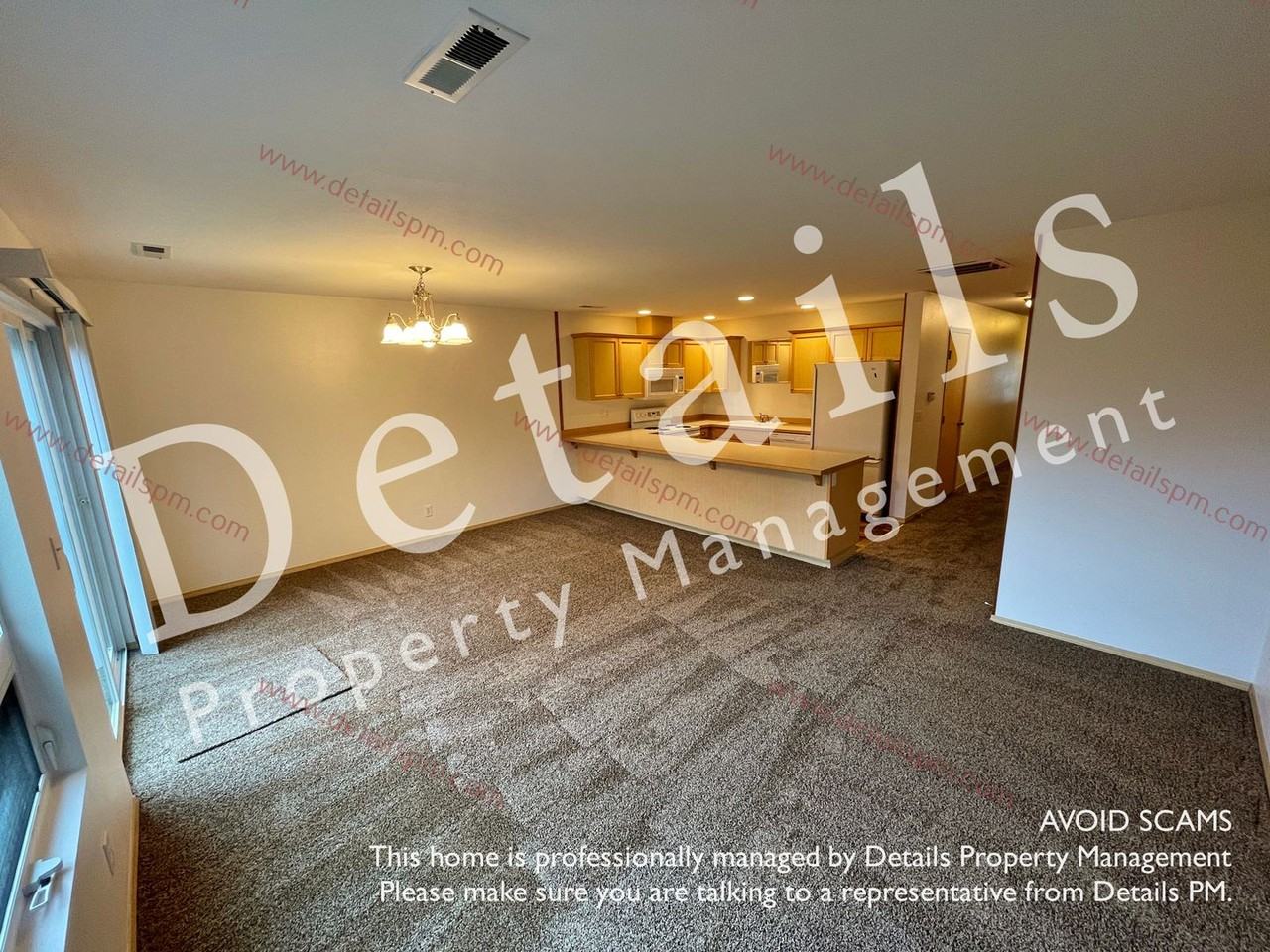 106 Ne Tucannon Ct - Photo 4 of 15