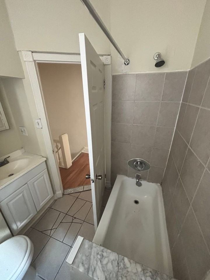 120 E Wishart St - Photo 6 of 13