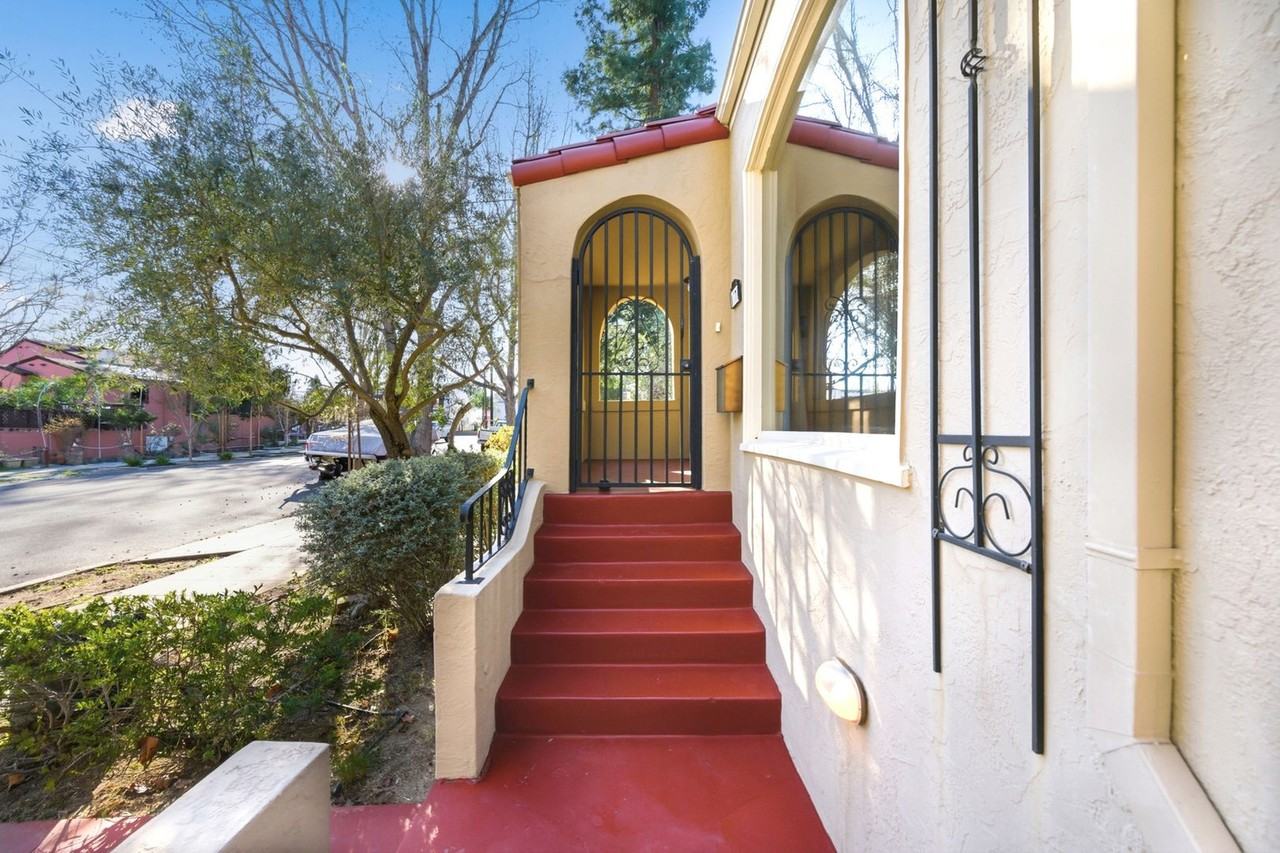 1770 Sycamore St - Photo 3 of 46