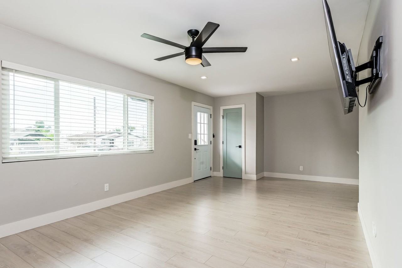 1708 Marson St - Photo 6 of 20