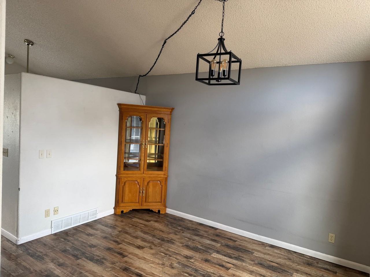 5851 Santana Dr - Photo 5 of 20