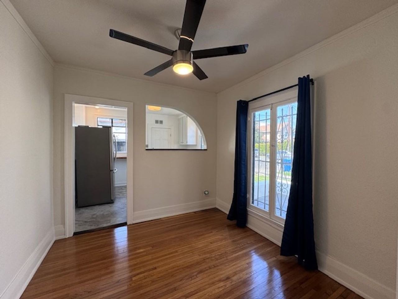 1724 E 11th St - Photo 2 of 18