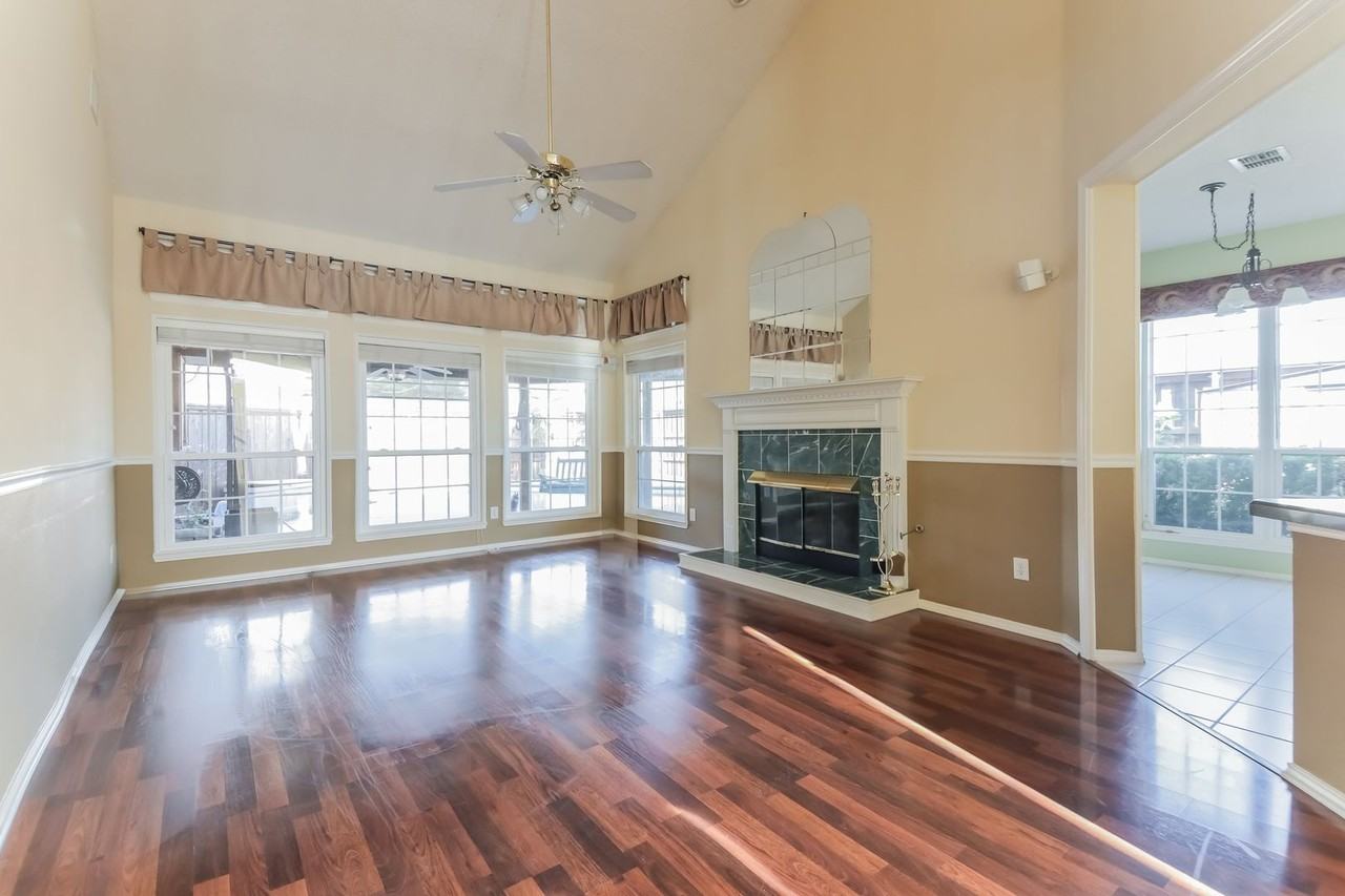 6111 Arlington Dr - Photo 5 of 23