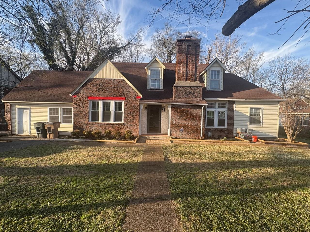 1010 Gale Ln - Photo 2 of 50