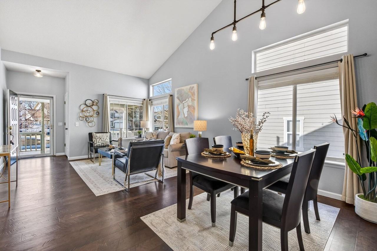 19113 E Molly Ave - Photo 5 of 31