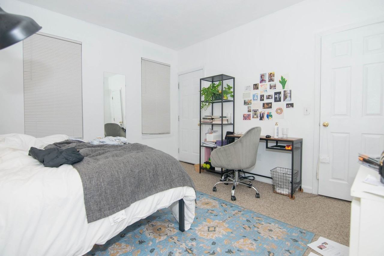 58 Mansfield St - Photo 4 of 8