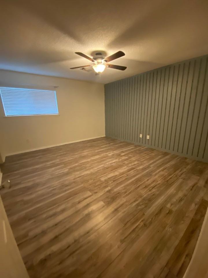 9313 Houston St - Photo 4 of 10