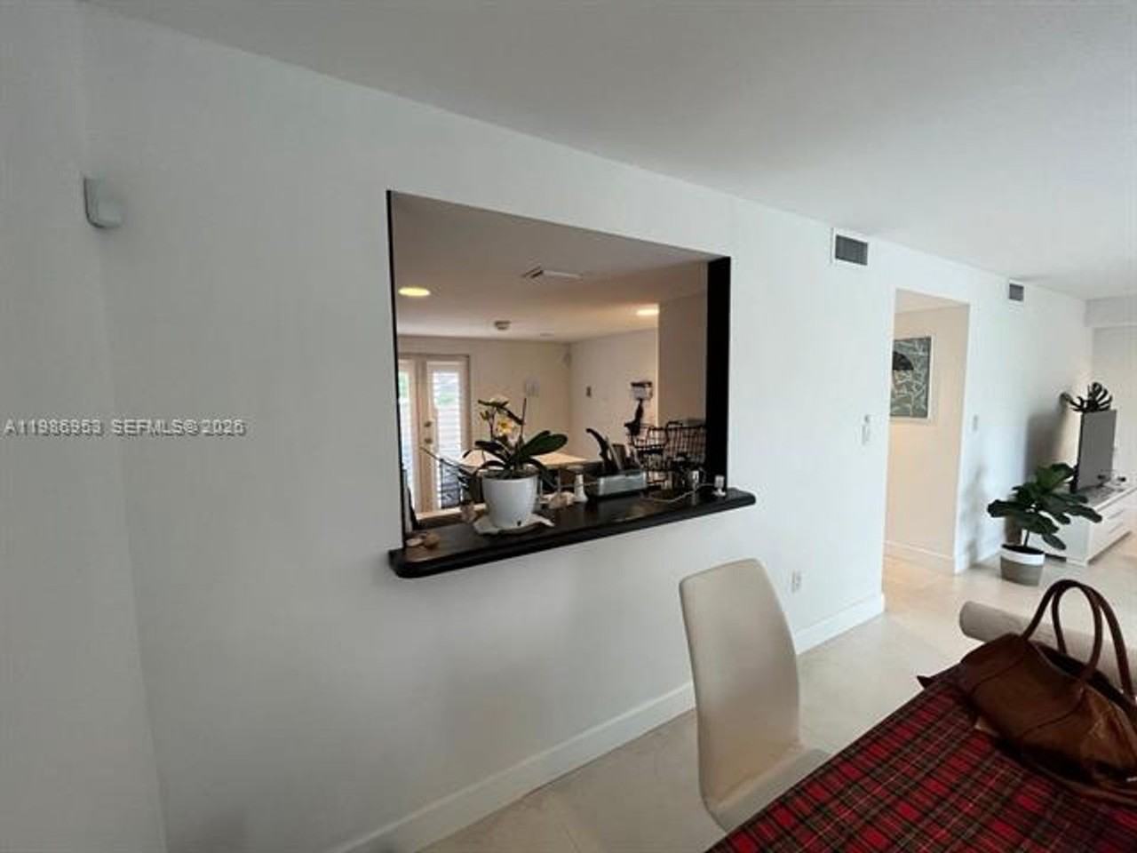 5570 5570 SW 70th Pl S th 5570 - Photo 3 of 13