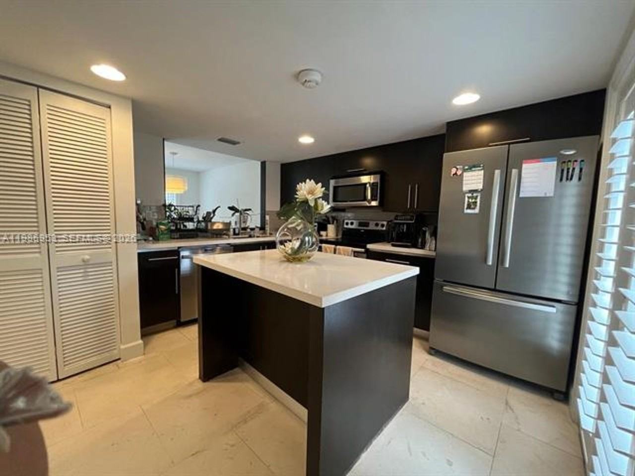 5570 5570 SW 70th Pl S th 5570 - Photo 5 of 13