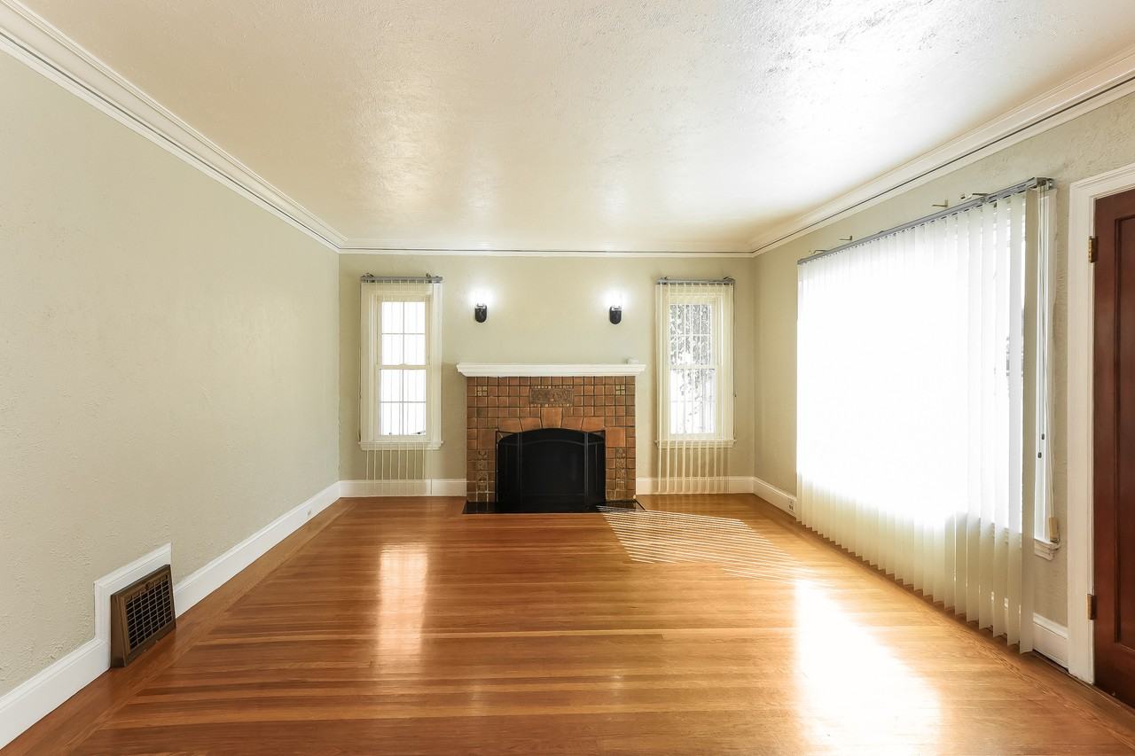 708 Calmar Ave #708 - Photo 4 of 17