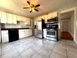 featured image of 732 Brooks St #1