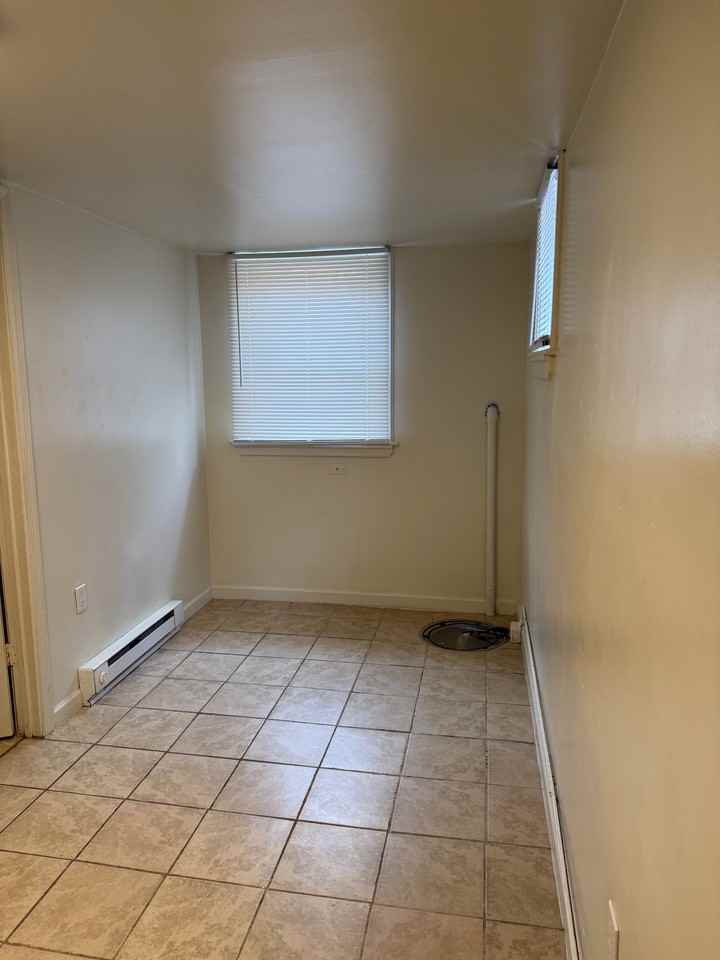 1936 Walnut Street - 3Apt. 2 #3 - Photo 2 of 10