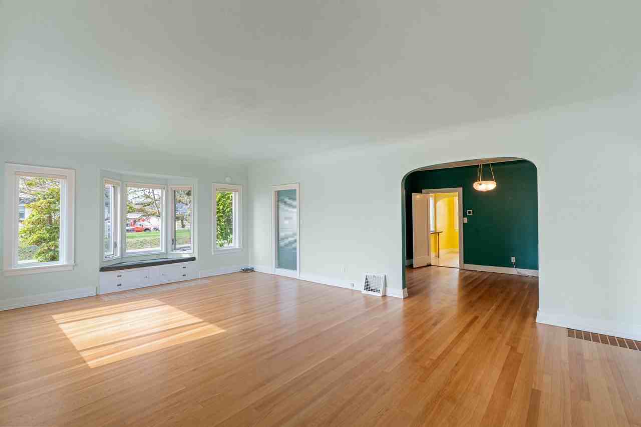 404 E Pioneer Ave #1 - Photo 2 of 29