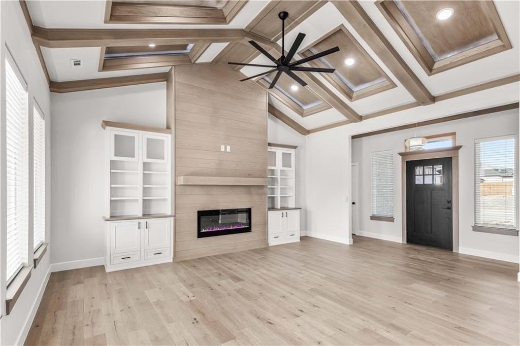 701 Bronco St - Photo 5 of 35