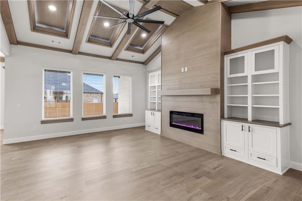 701 Bronco St - Photo 6 of 35