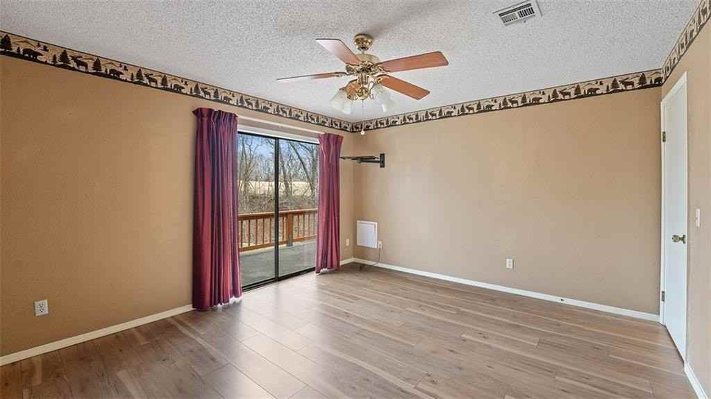 3 Walter Pl - Photo 7 of 16