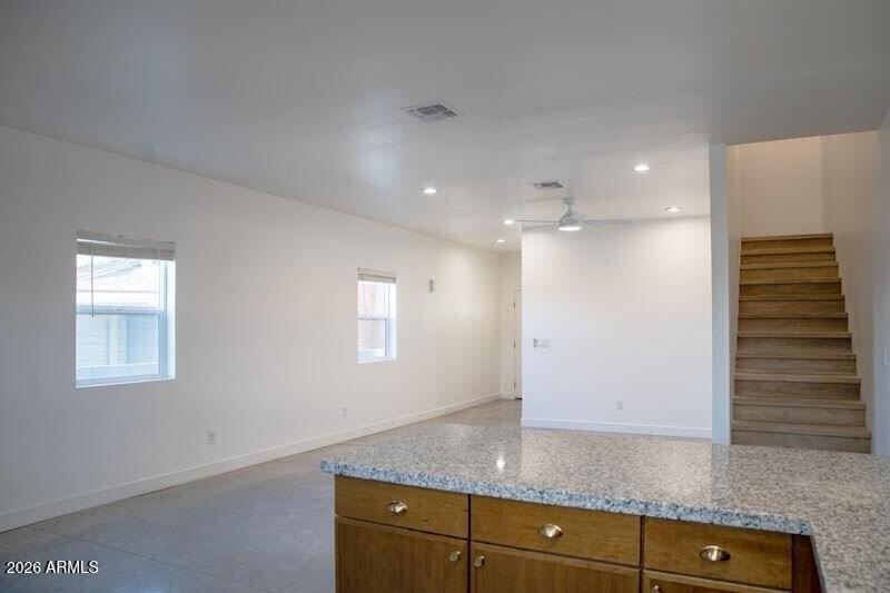 2006 W Madison St #2 - Photo 4 of 21