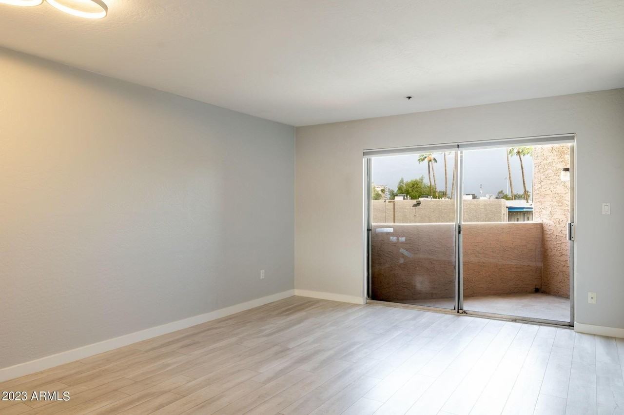 7494 E Earll Dr #304 - Photo 4 of 30