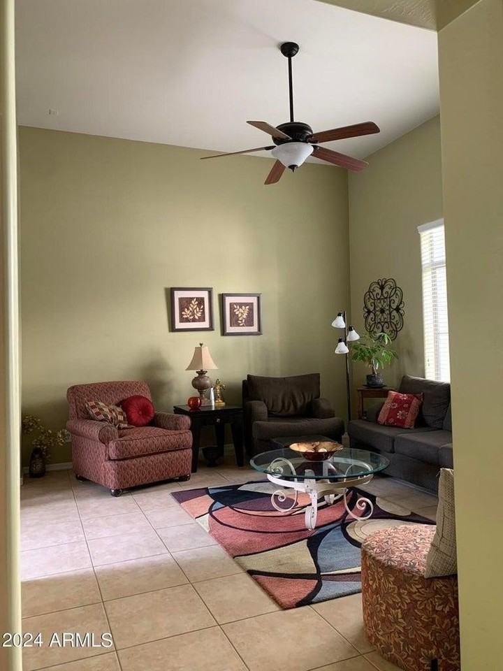 1940 W Faria Ln - Photo 3 of 13