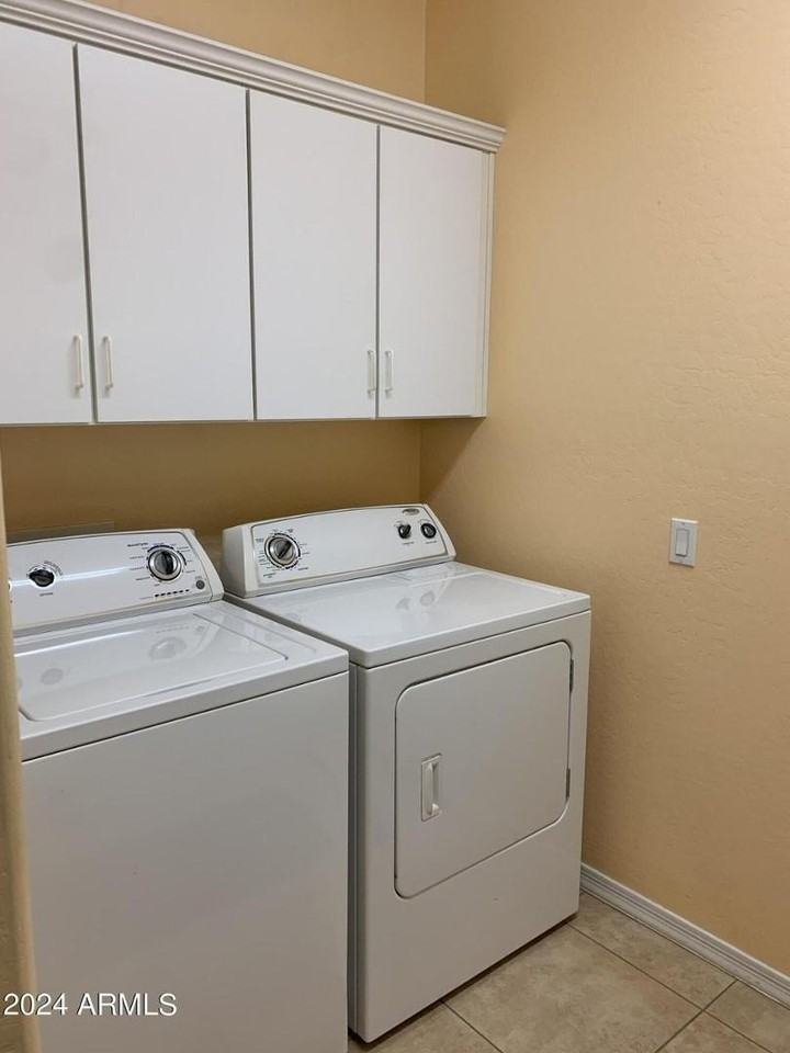 1940 W Faria Ln - Photo 7 of 13