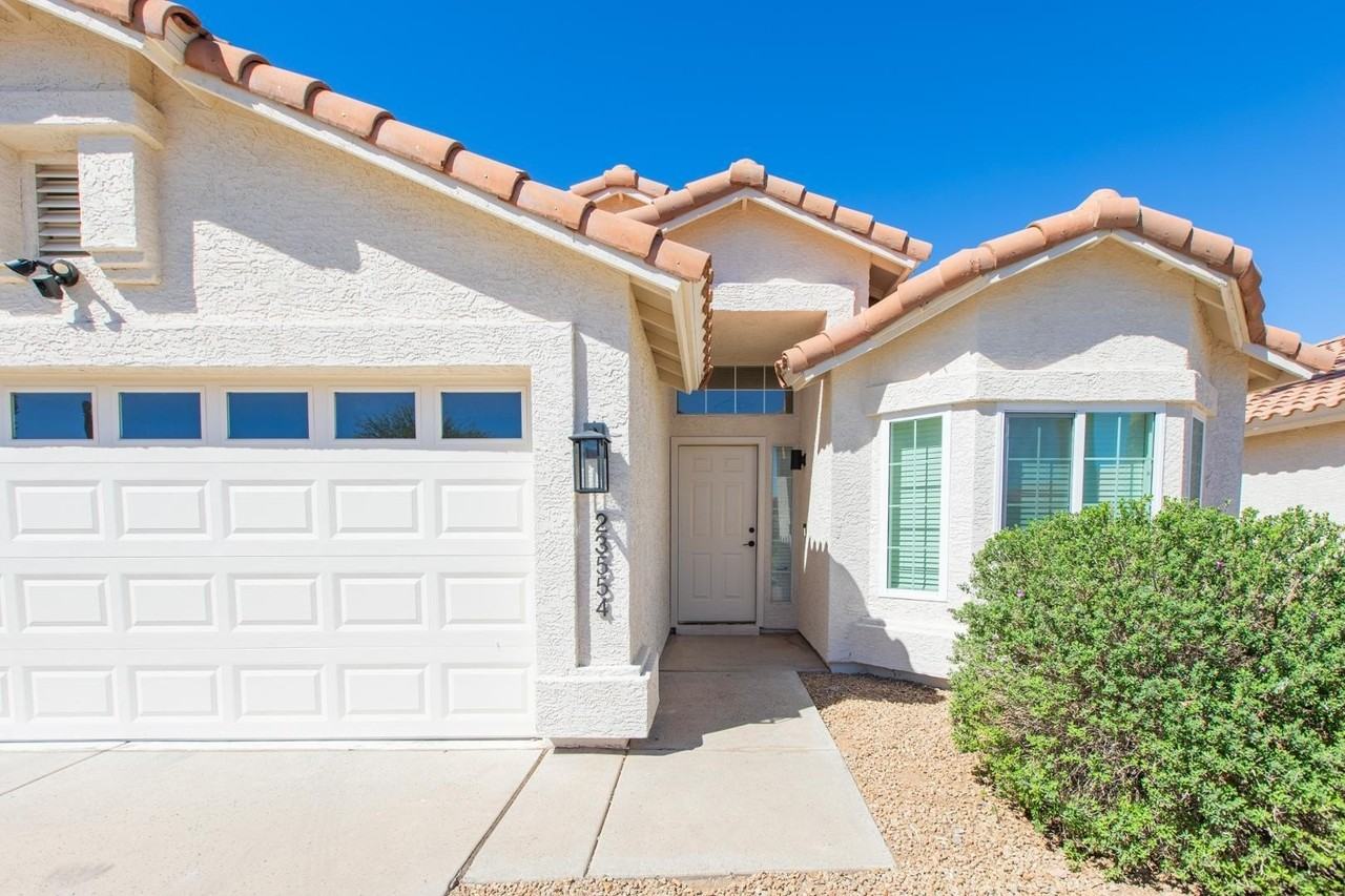 23554 N 73rd Pl - Photo 3 of 31