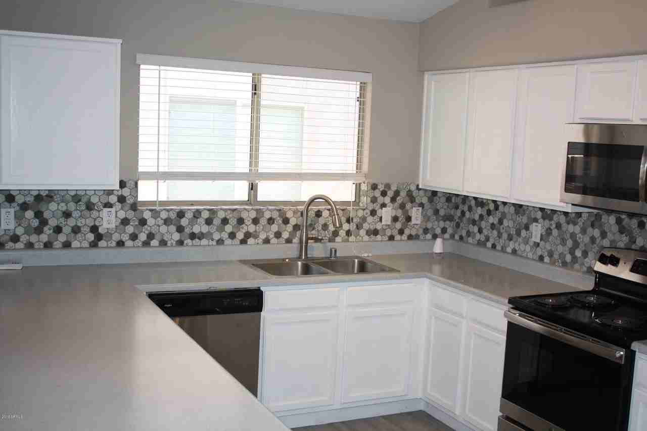 6123 N 135th Dr - Photo 4 of 19