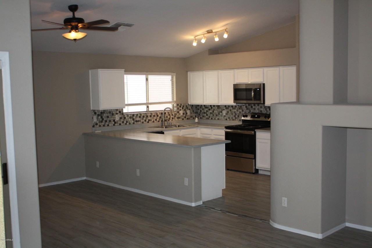 6123 N 135th Dr - Photo 6 of 19