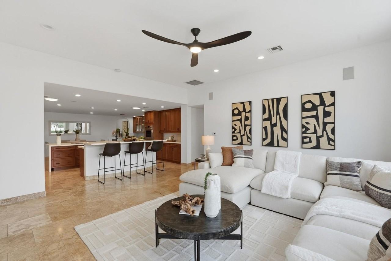 6302 E Cochise Rd - Photo 6 of 50