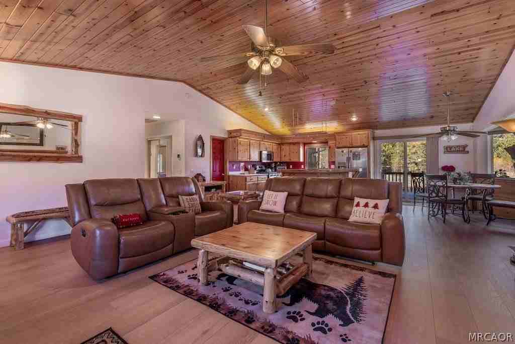 189 Oriole Dr - Photo 5 of 32