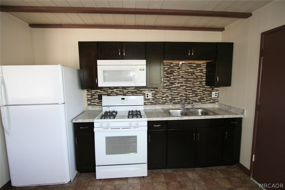 42719 Moonridge Rd Unit 1 - Photo 4 of 15