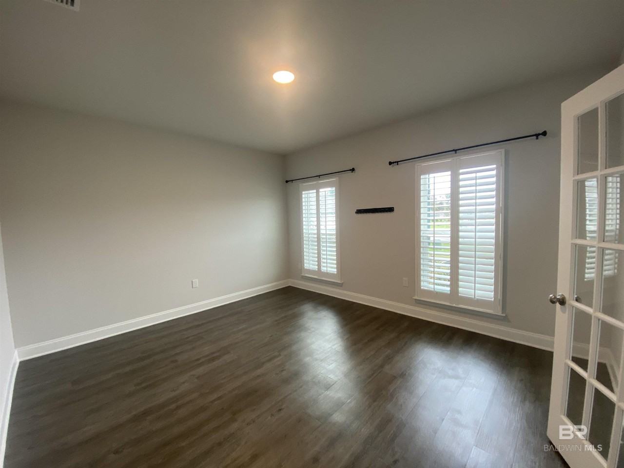 9570 Amethyst Dr - Photo 4 of 29