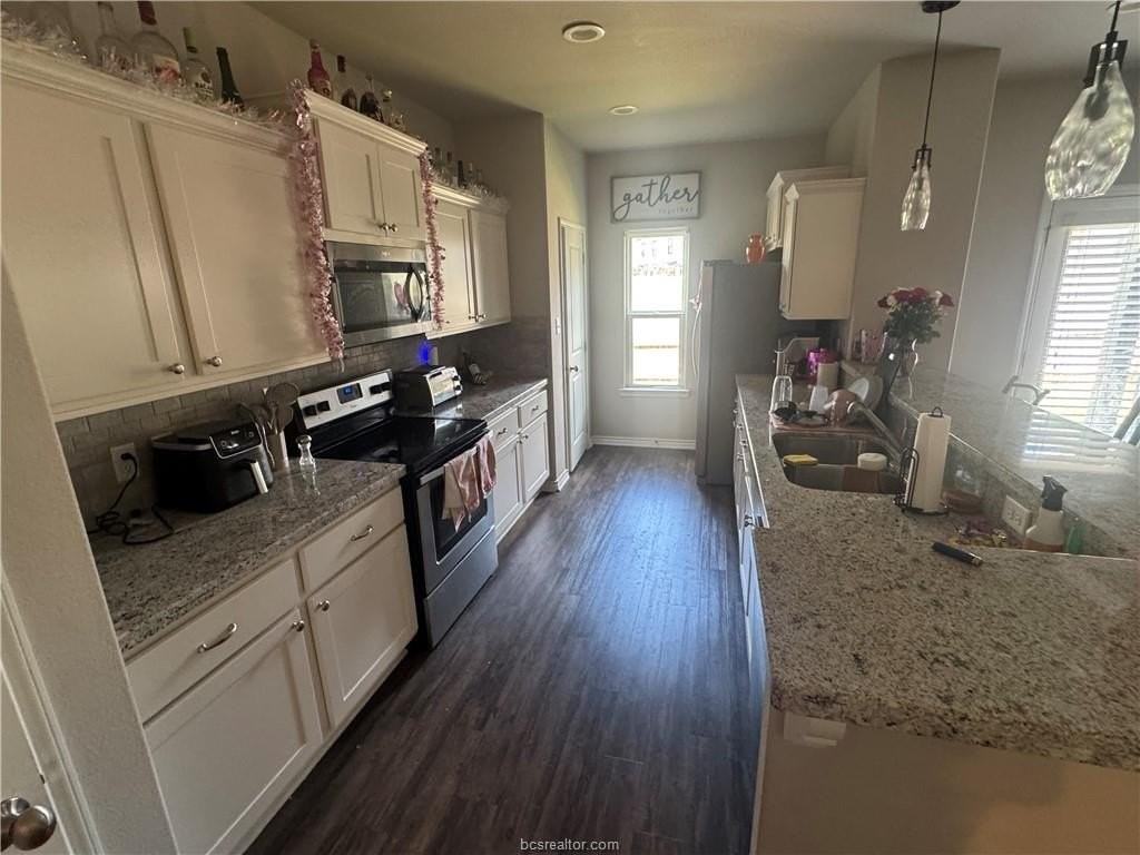 2834 Papa Bear Dr - Photo 6 of 13