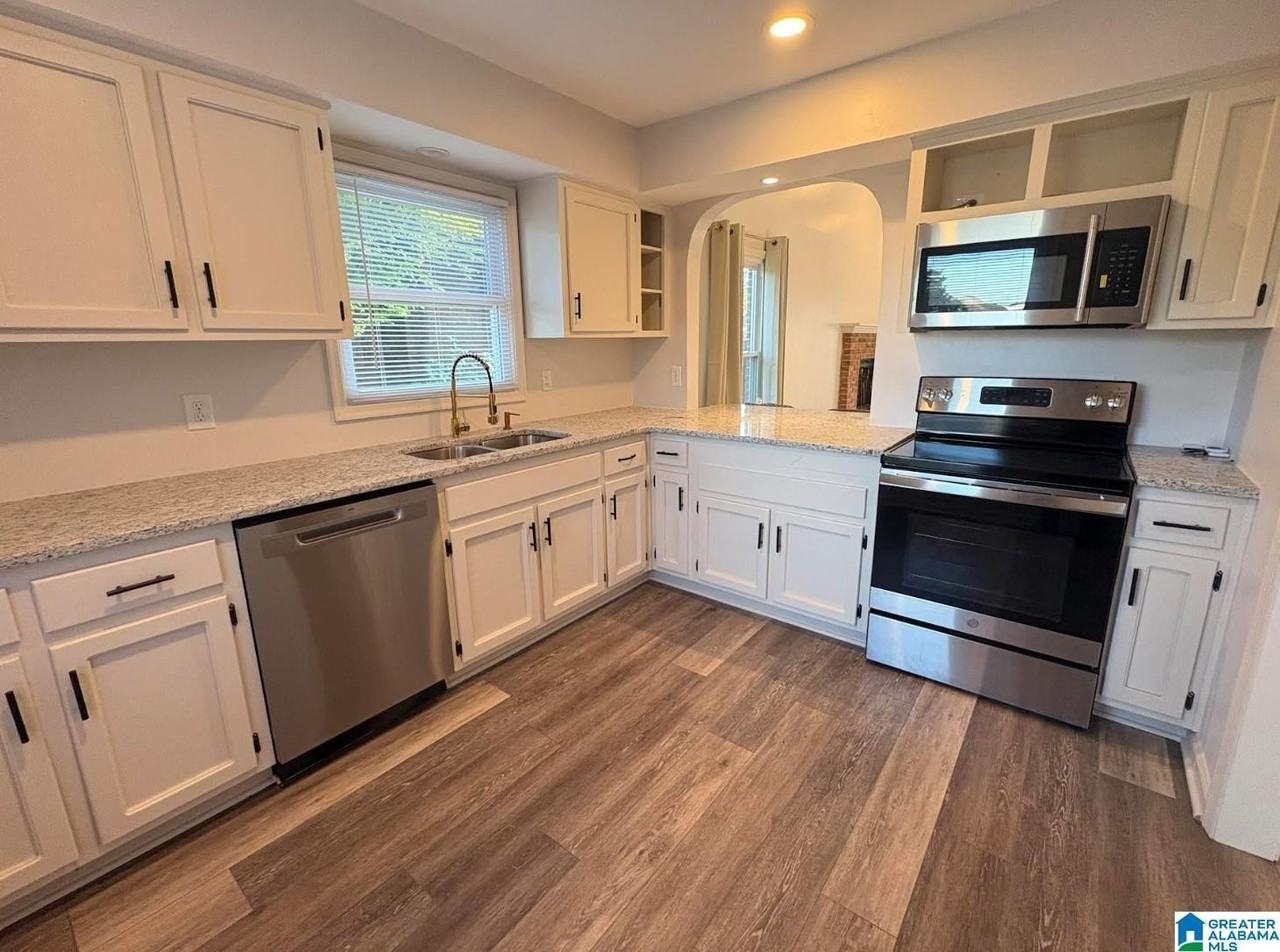 1022 Vestavia Manor Dr - Photo 6 of 23