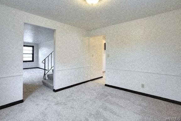 3319 Mckinley Pkwy - Photo 2 of 4