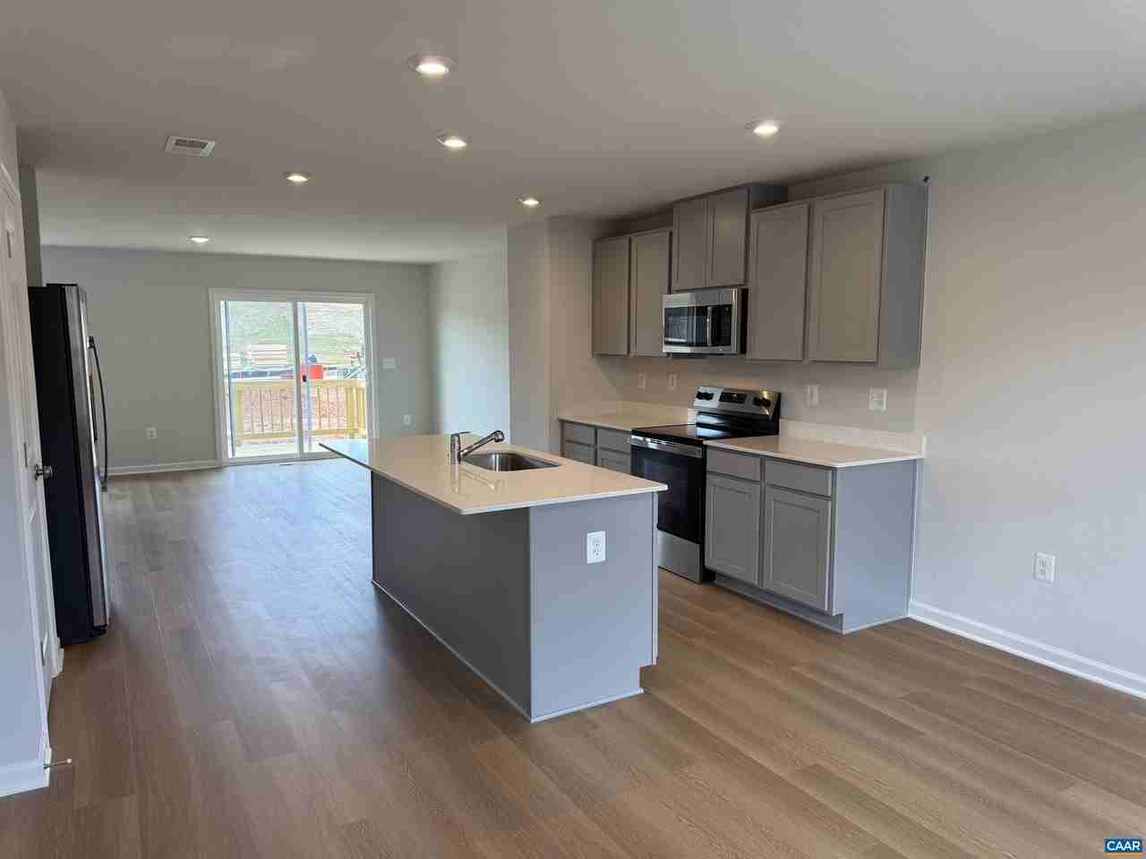 99 Oldfield Dr - Photo 2 of 23