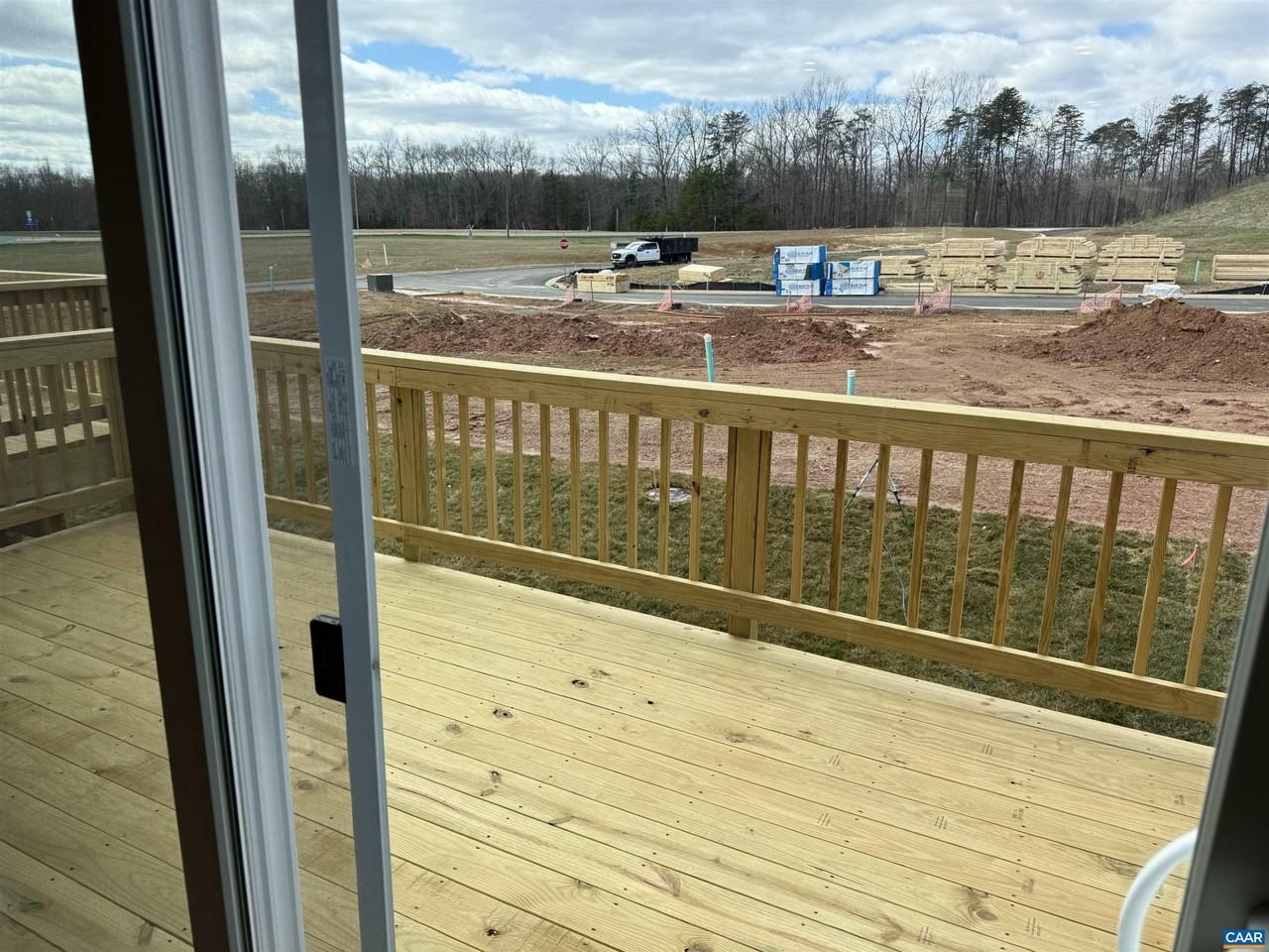 99 Oldfield Dr - Photo 7 of 23