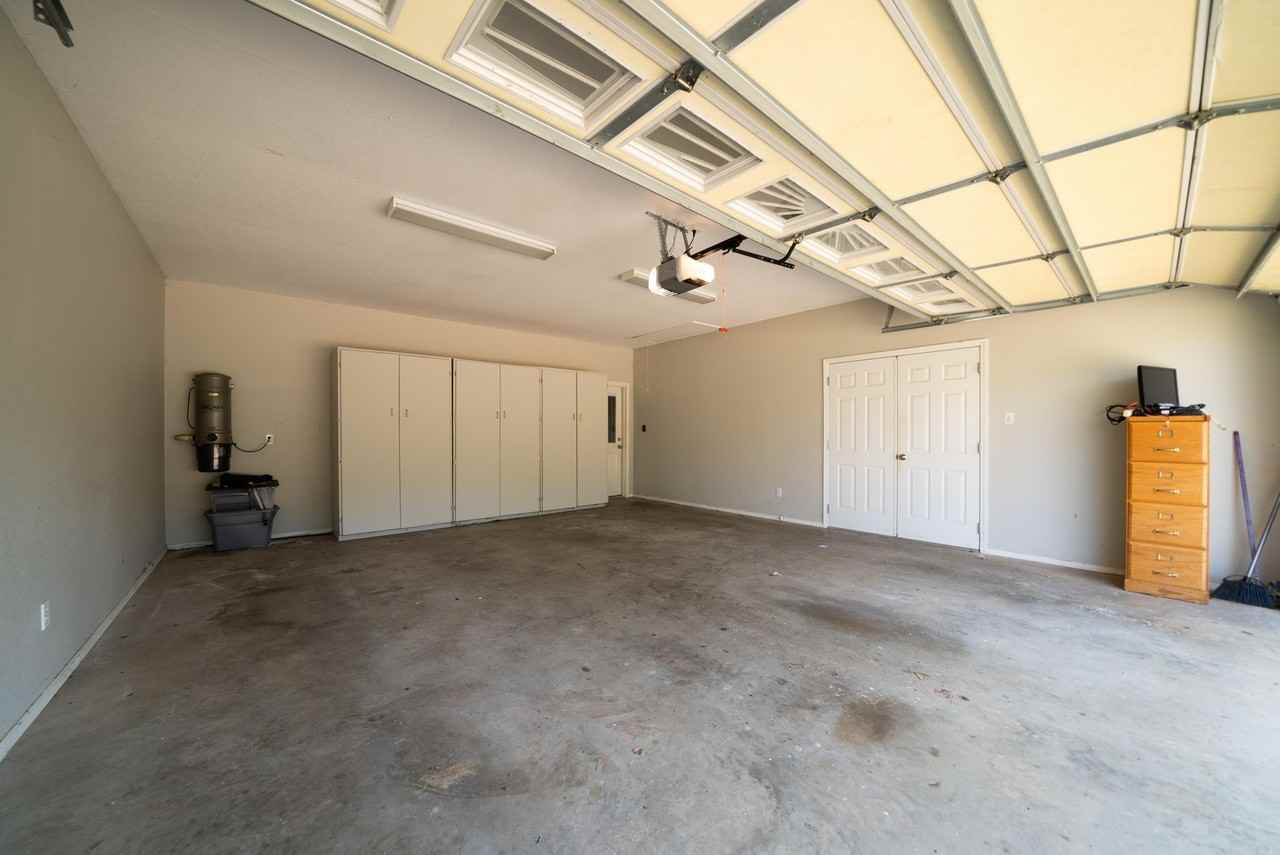 220 Massey Rd - Photo 4 of 27