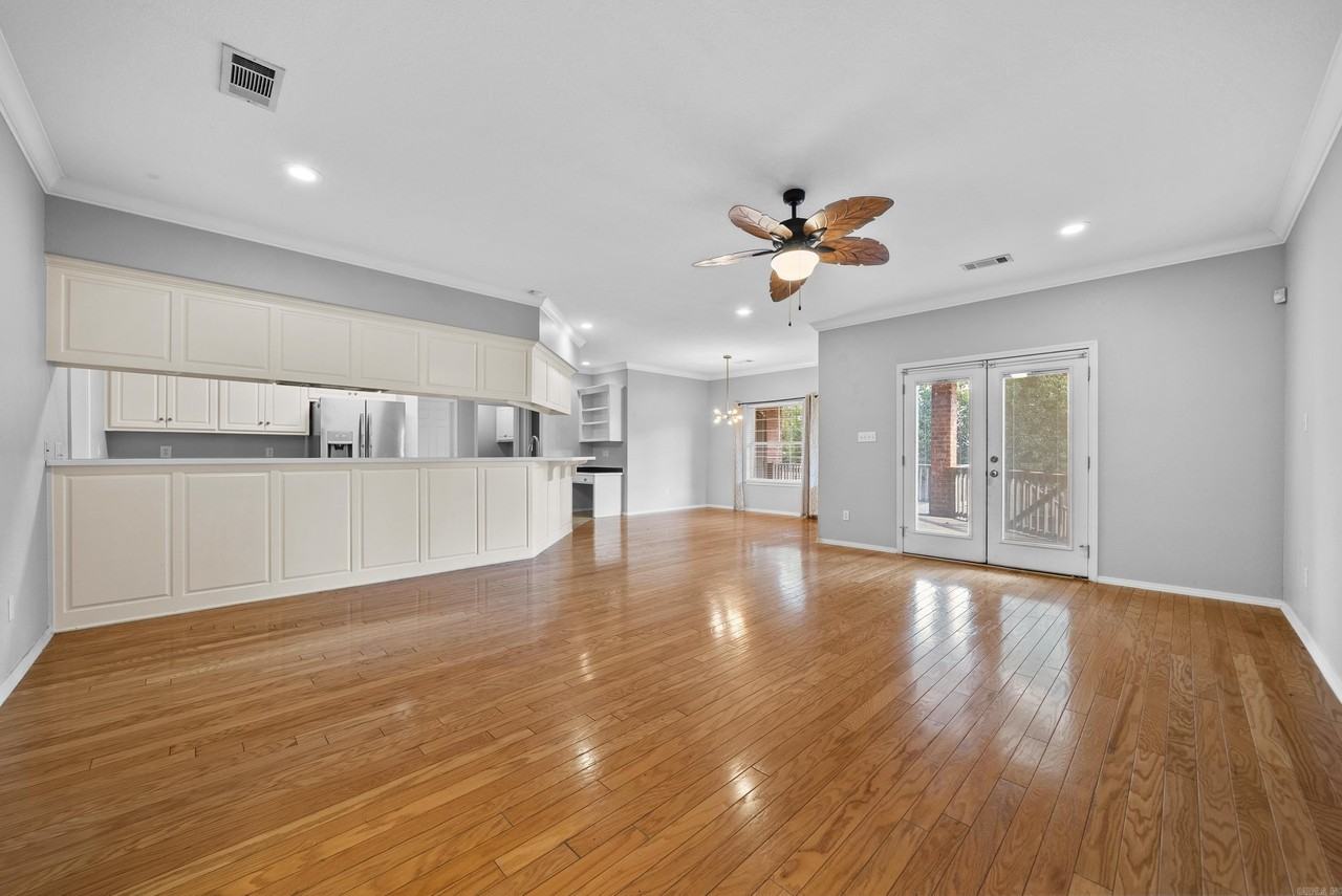 220 Massey Rd - Photo 6 of 27