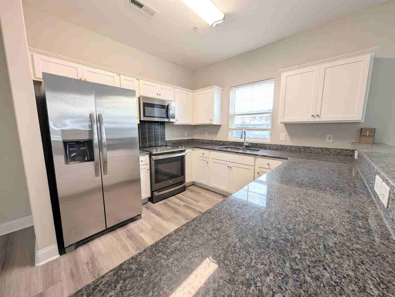 338 Kiskadee Loop - Photo 4 of 24