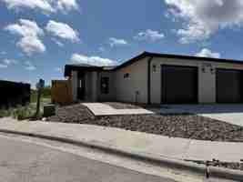 featured image of 2706 Grace Cir Unit A