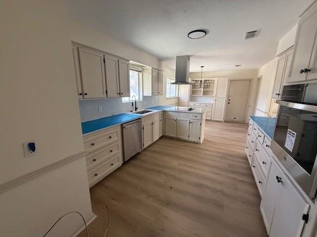 6410 Clearlake Cir - Photo 4 of 20