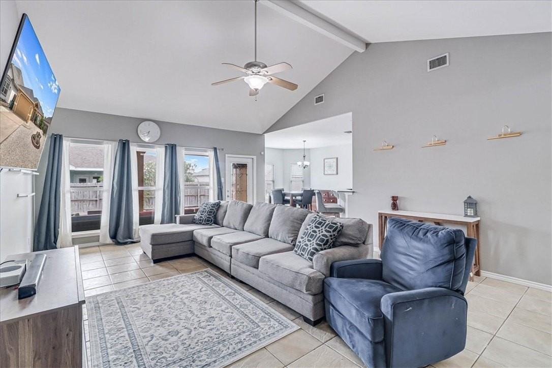 13914 Sea Anchor St - Photo 4 of 40