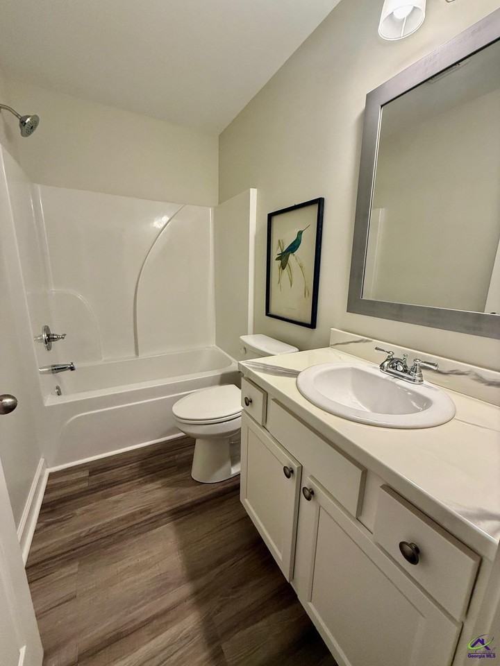 100 Webster Way - Photo 2 of 20