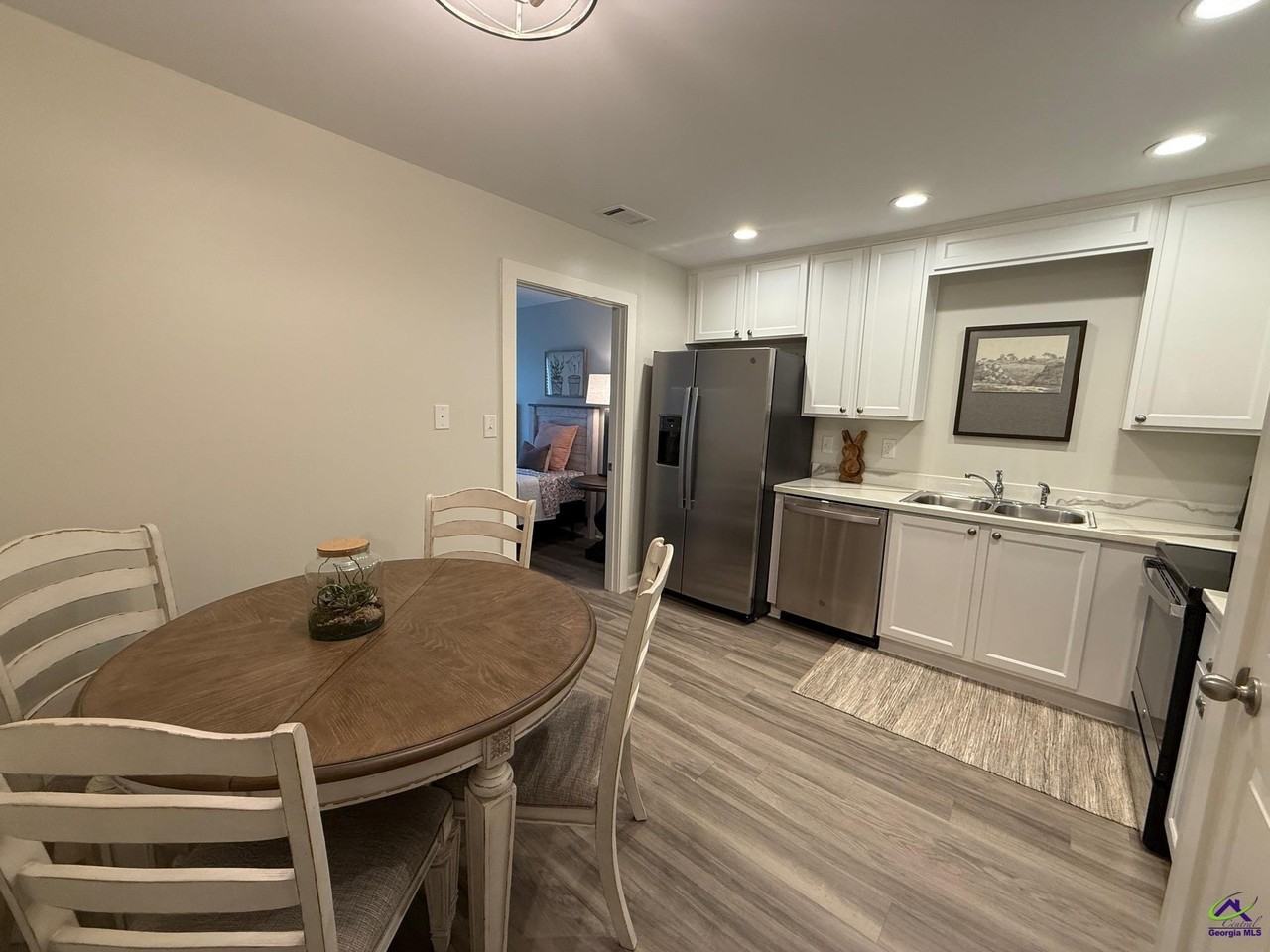 100 Webster Way - Photo 7 of 20