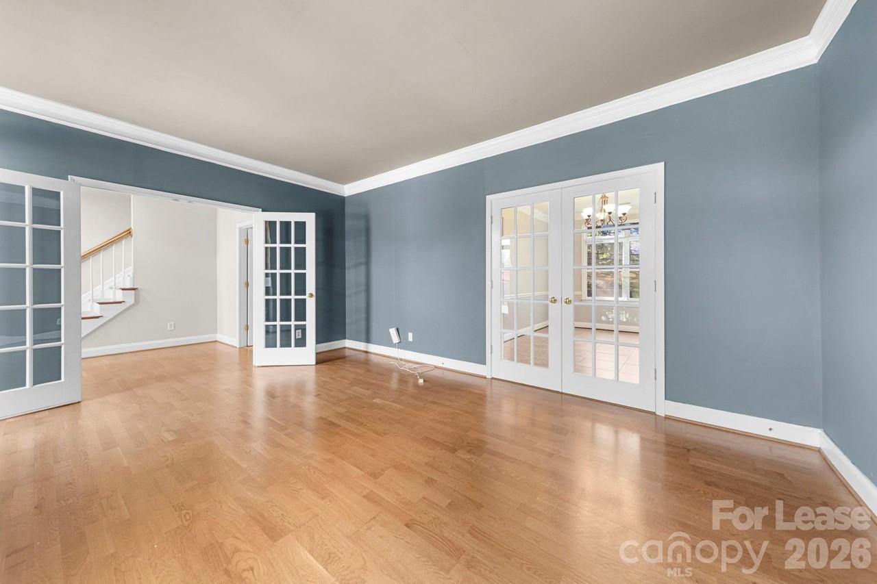 214 Southern Cross Ln - Photo 2 of 43