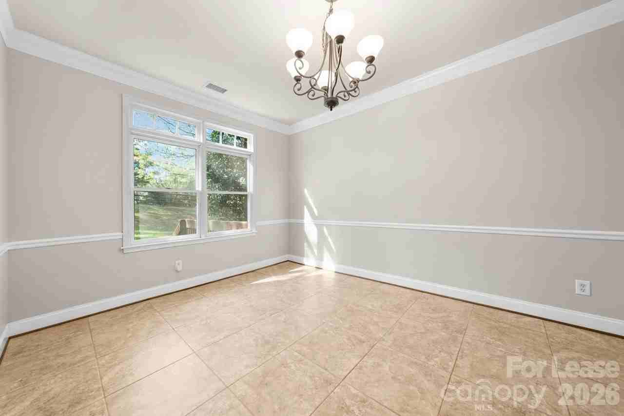 214 Southern Cross Ln - Photo 5 of 43