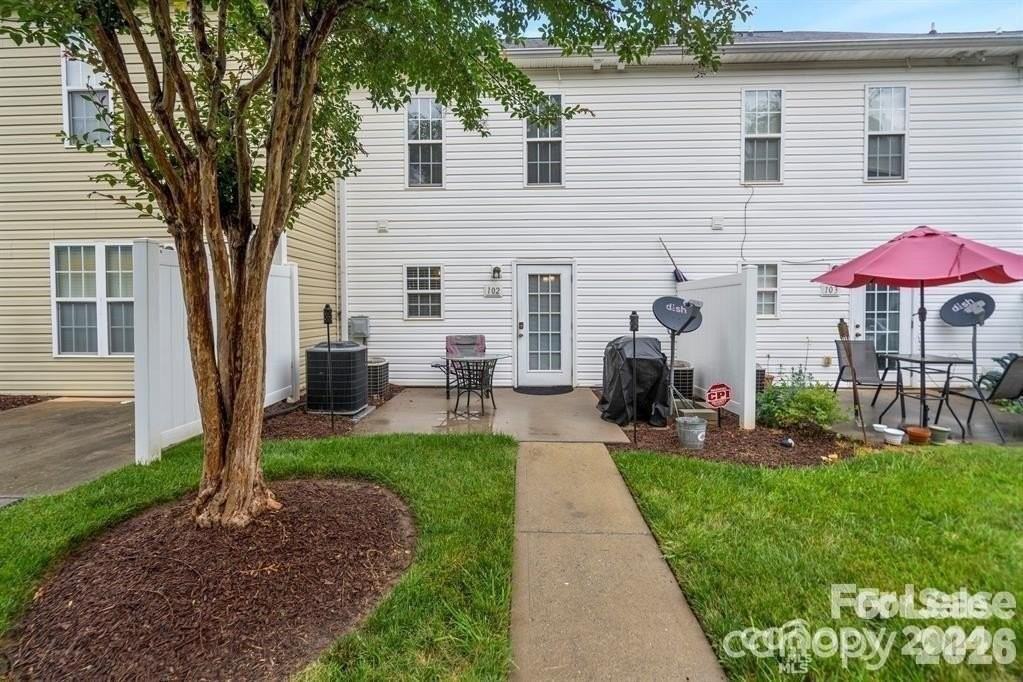 128 Locomotive Ln - Photo 2 of 7