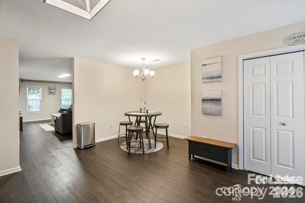 128 Locomotive Ln - Photo 3 of 7